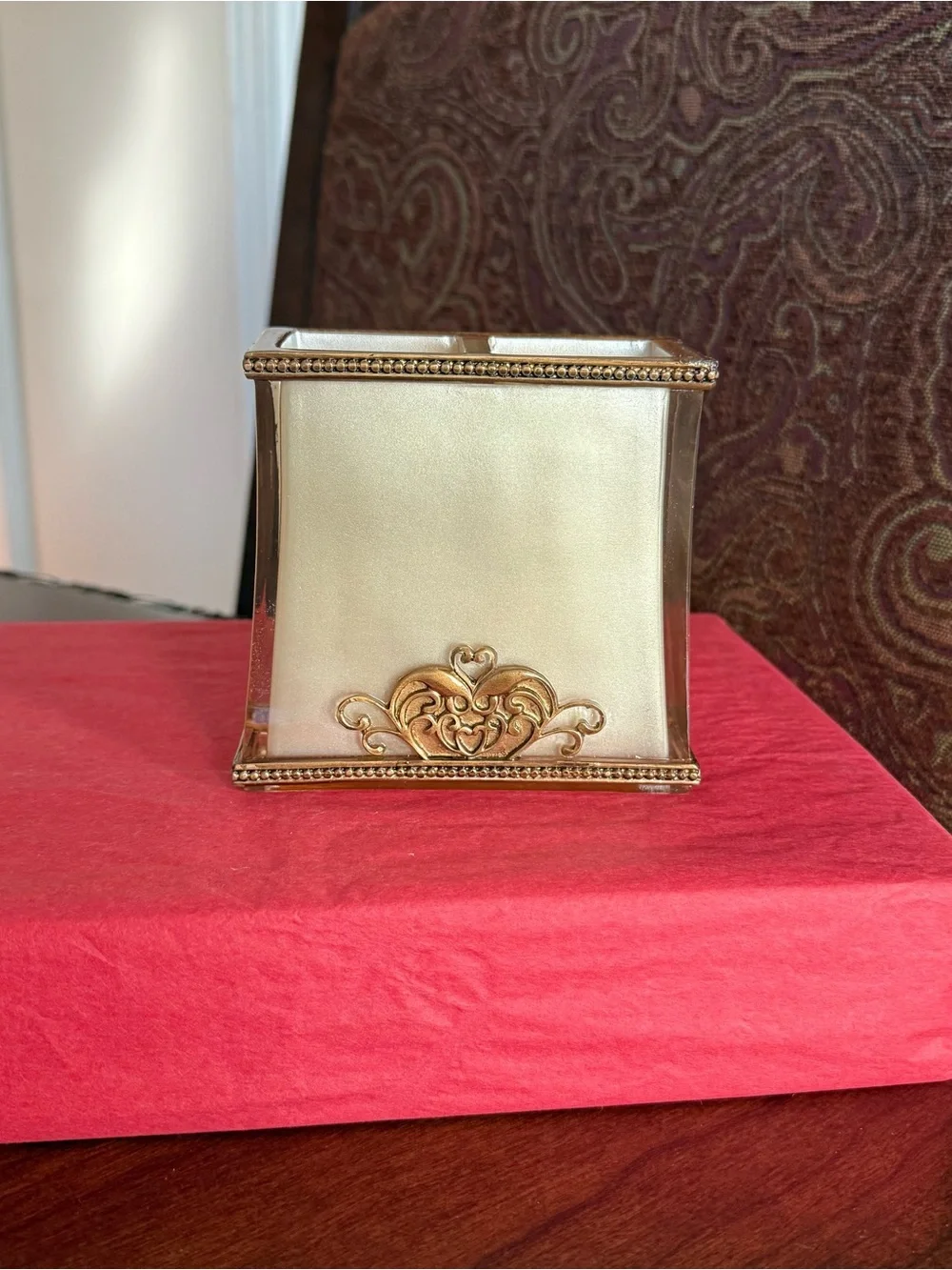 Bombay Company Vivienne Toothbrush Holder Beige Gold & Acrylic Scroll